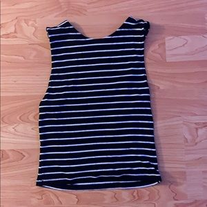 American eagle crop top